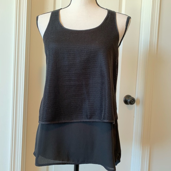 BANANA REPUBLIC Black Mesh Overlay Tank—SZ. XSP - Picture 1 of 8